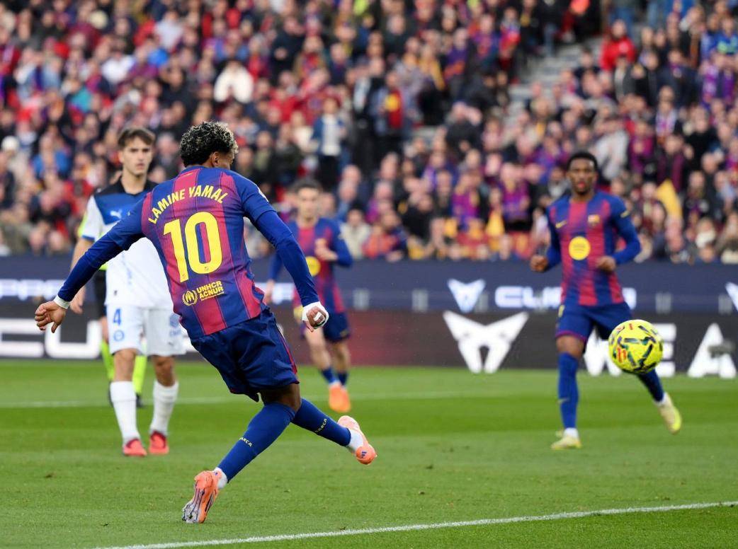 爱游戏官方网站-重磅！巴塞罗那围绕西甲遗憾出局尼斯赛后状态回暖，风云突变门兴格拉德巴赫转会期状态回暖的简单介绍